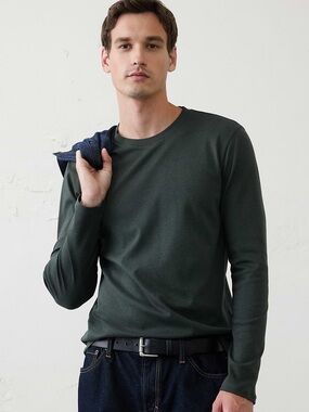 Banana Republic Men’s Small Forest Green Long Sleeve Fitted 100% Cotton t-Shirt